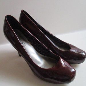 *Madden Girl Burgundy Patent Getta Squared Boxed Toe Pumps